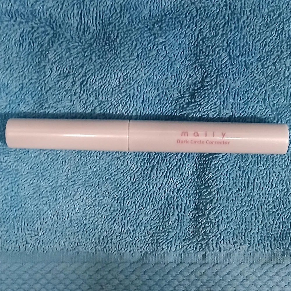 Mally Dark Circle Corrector Lighter